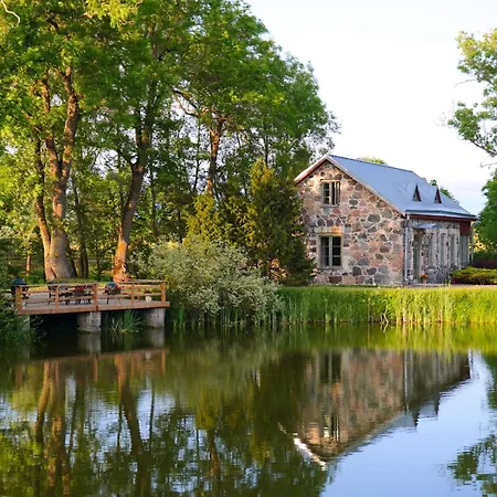 Majestic Manor Gardens An Elegant Private Retreat Feriehus *