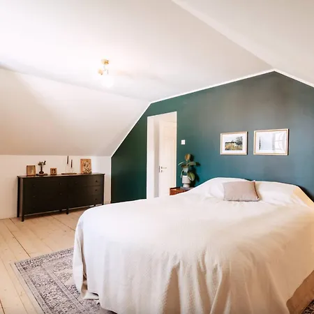 Feriehus Majestic Manor Gardens An Elegant Private Retreat Sausti