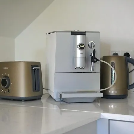 בית נופש Majestic Manor Gardens An Elegant Private Retreat *