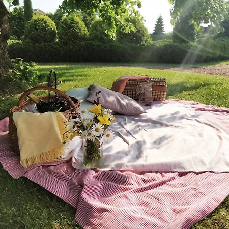 Majestic Manor Gardens An Elegant Private Retreat בית נופש Sausti