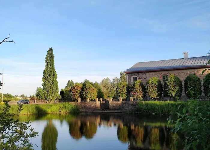 Majestic Manor Gardens An Elegant Private Retreat * Sausti