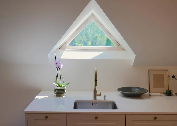 Majestic Manor Gardens An Elegant Private Retreat * Sausti